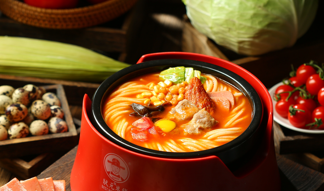狀元米線，餐飲創(chuàng)業(yè)好項(xiàng)目，眾多加盟商家的誠(chéng)摯選擇，全國(guó)合作熱線：400-967-2208