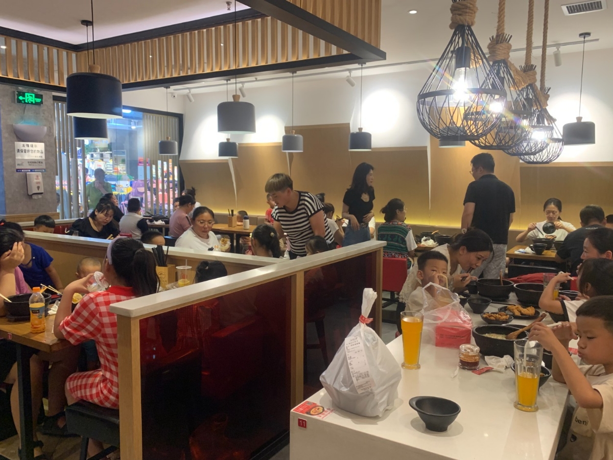 創(chuàng)業(yè)加盟好項目，加盟狀元米線，讓你成功當老板，純大米米線新潮流新趨勢，加盟熱線：400-967-2208